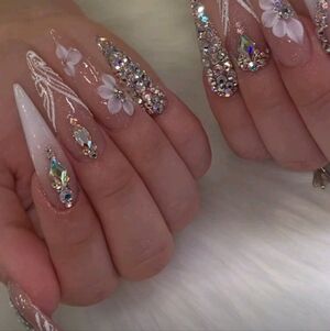 Elegant Crystal Embellished Nail Set